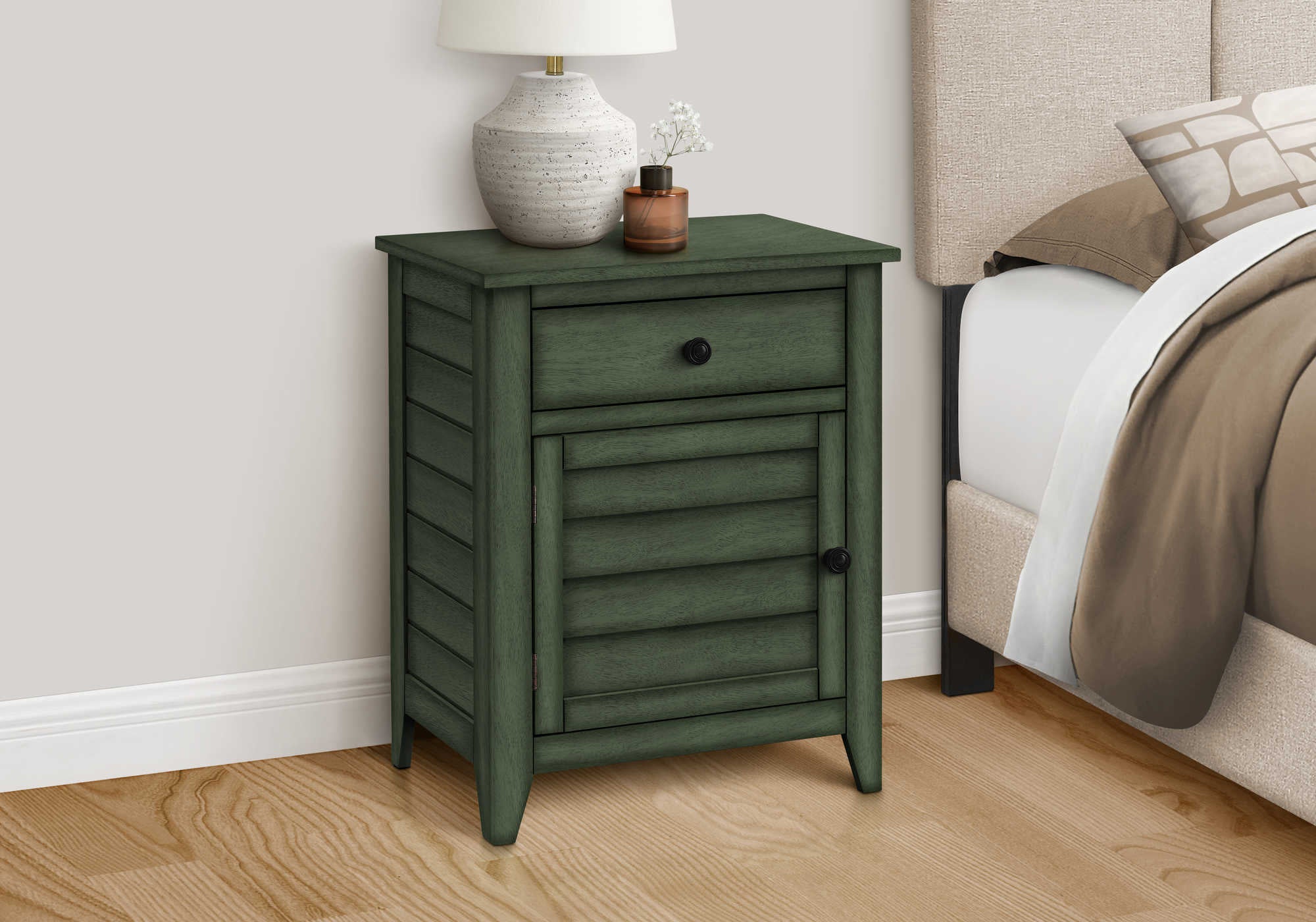 NIGHTSTAND - 25"H / ANTIQUE GREEN VENEER END TABLE #I 3948