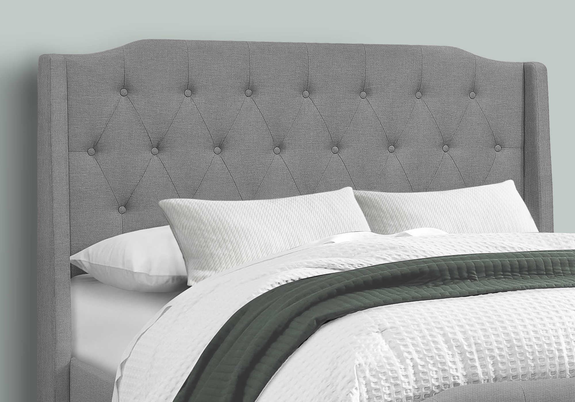 BED - QUEEN SIZE / GREY LINEN WITH CHROME METAL LEGS # I 6045Q