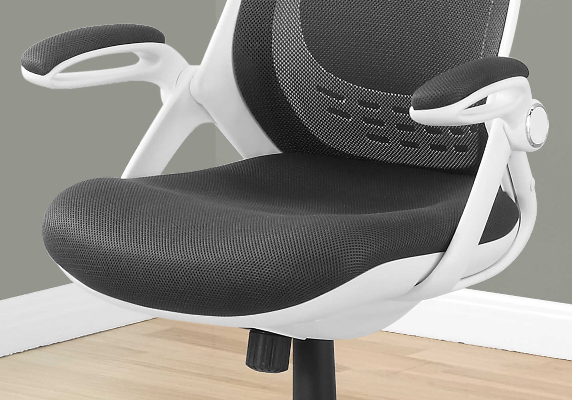 OFFICE CHAIR - WHITE / GREY MESH / CHROME HIGH-BACK EXEC # I 7269