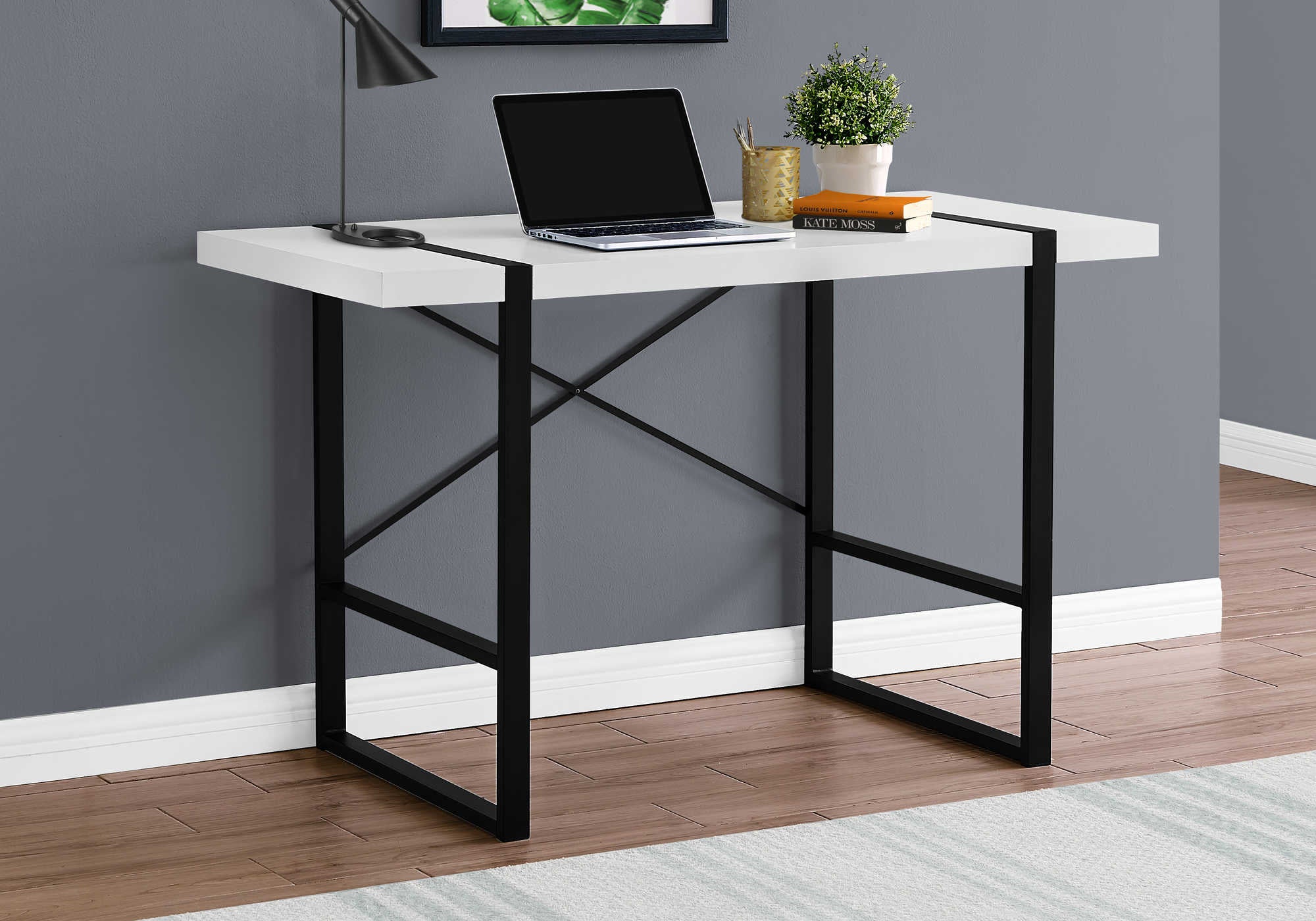 BUREAU D'ORDINATEUR - 48"L / BLANC / MÉTAL NOIR # I 7313