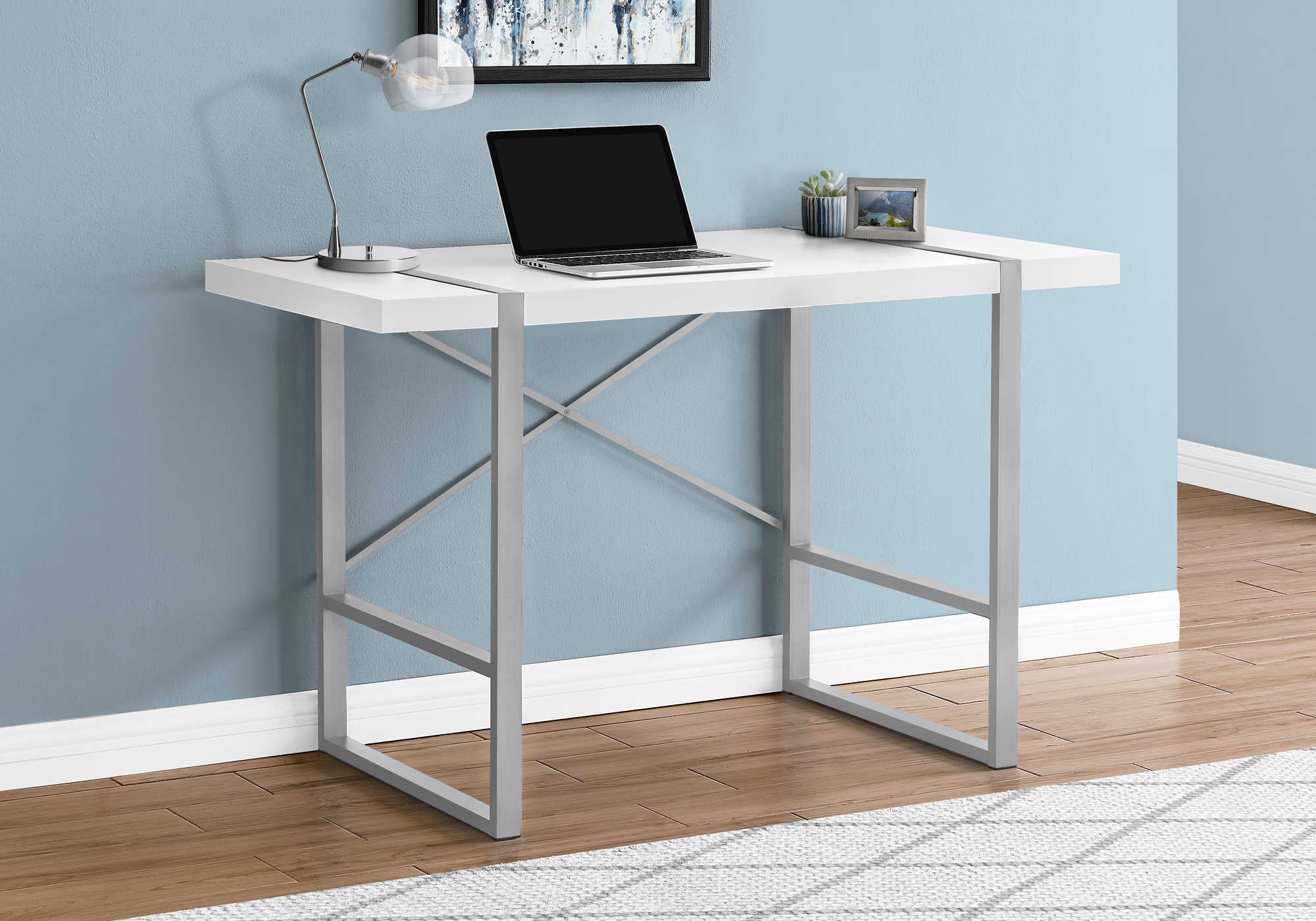 BUREAU D'ORDINATEUR - 48"L / BLANC / MÉTAL ARGENT # I 7663