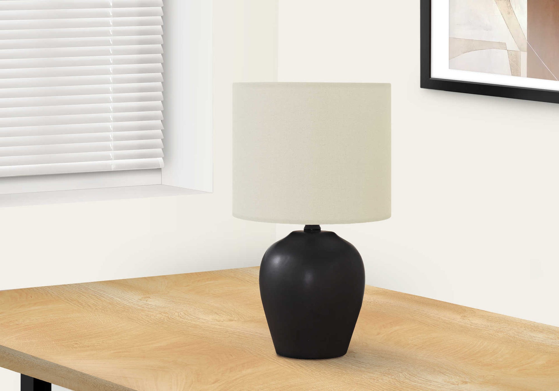 LIGHTING - 17H TABLE LAMP BLACK CERAMIC  IVORY SHADE i 9738