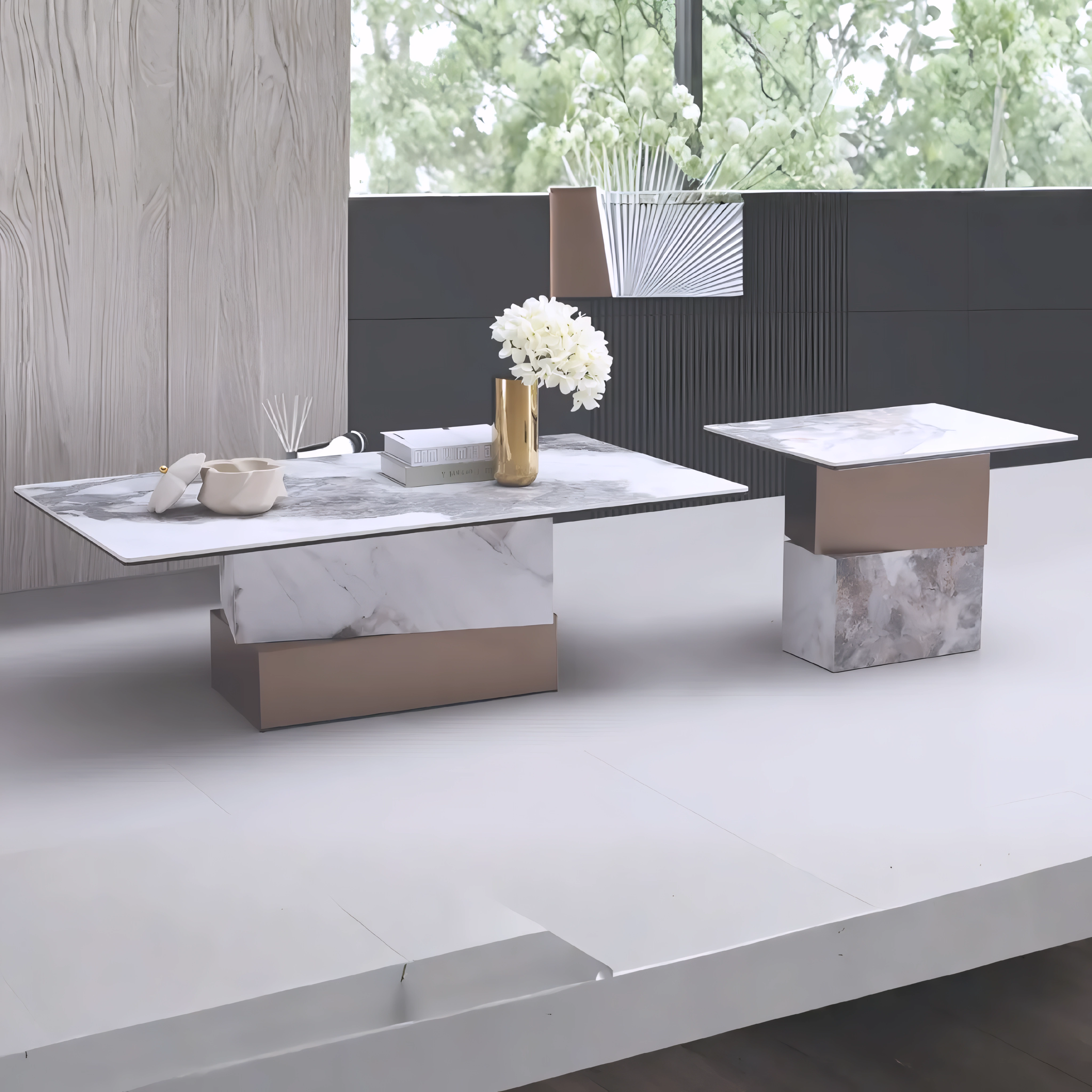 Mistrion – Table basse et table d'appoint en marbre – Pied en laiton