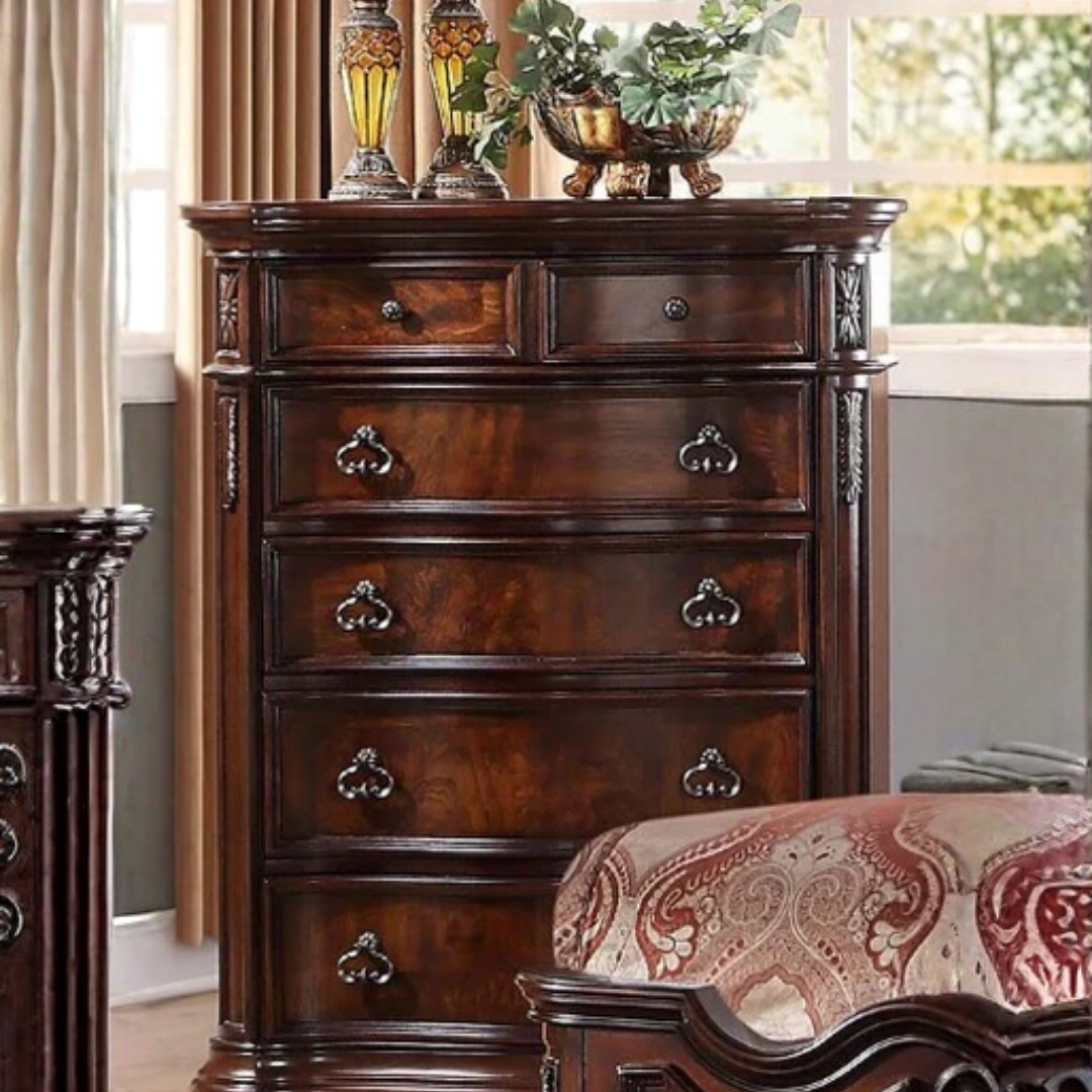Ensemble chambre grand lit Regalthorn 6 pièces finition noyer style traditionnel tête de lit traîneau Montréal