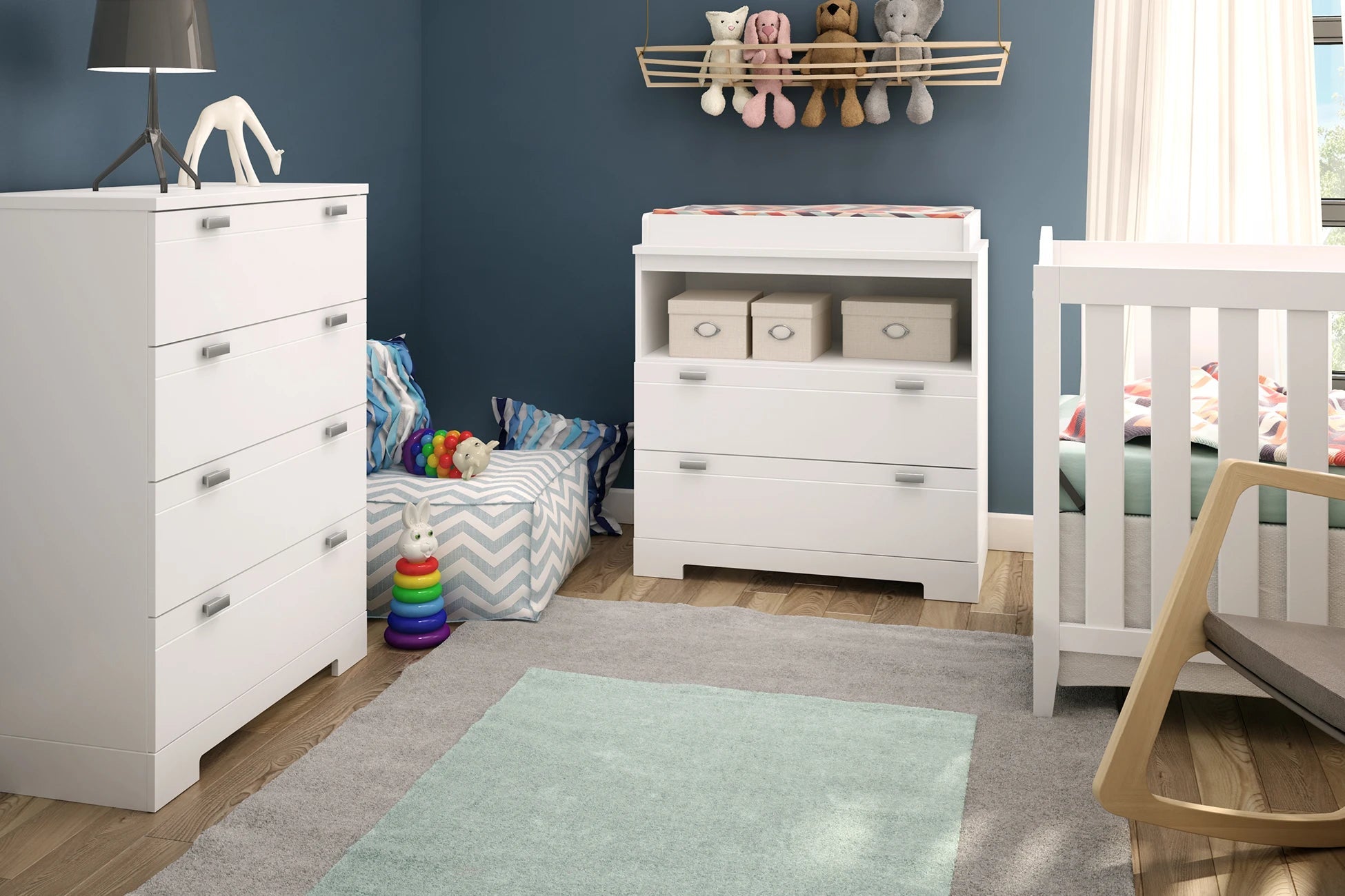 4-Drawer Chest Dresser - Reevo