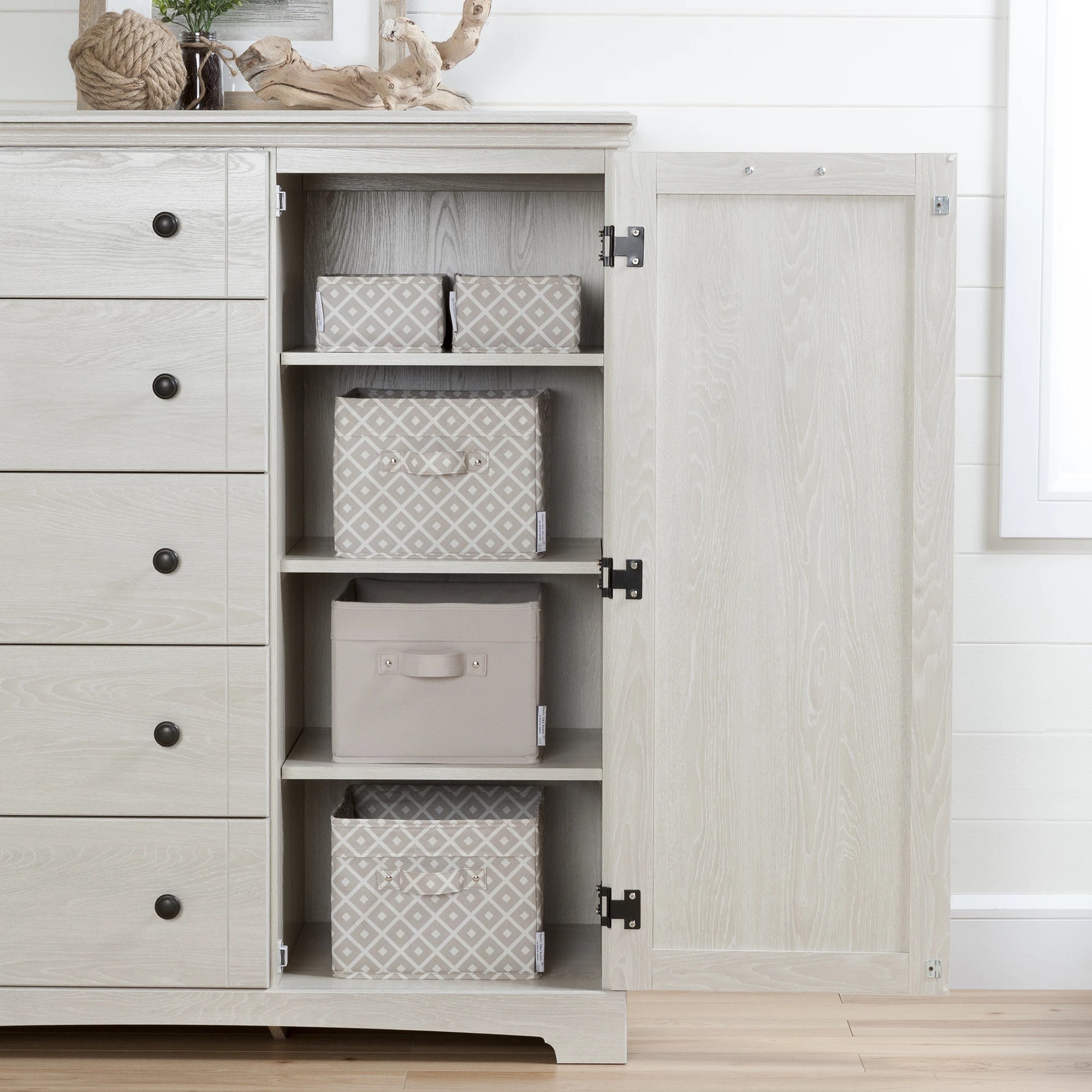 Door Chest with 5 Drawers - Avilla