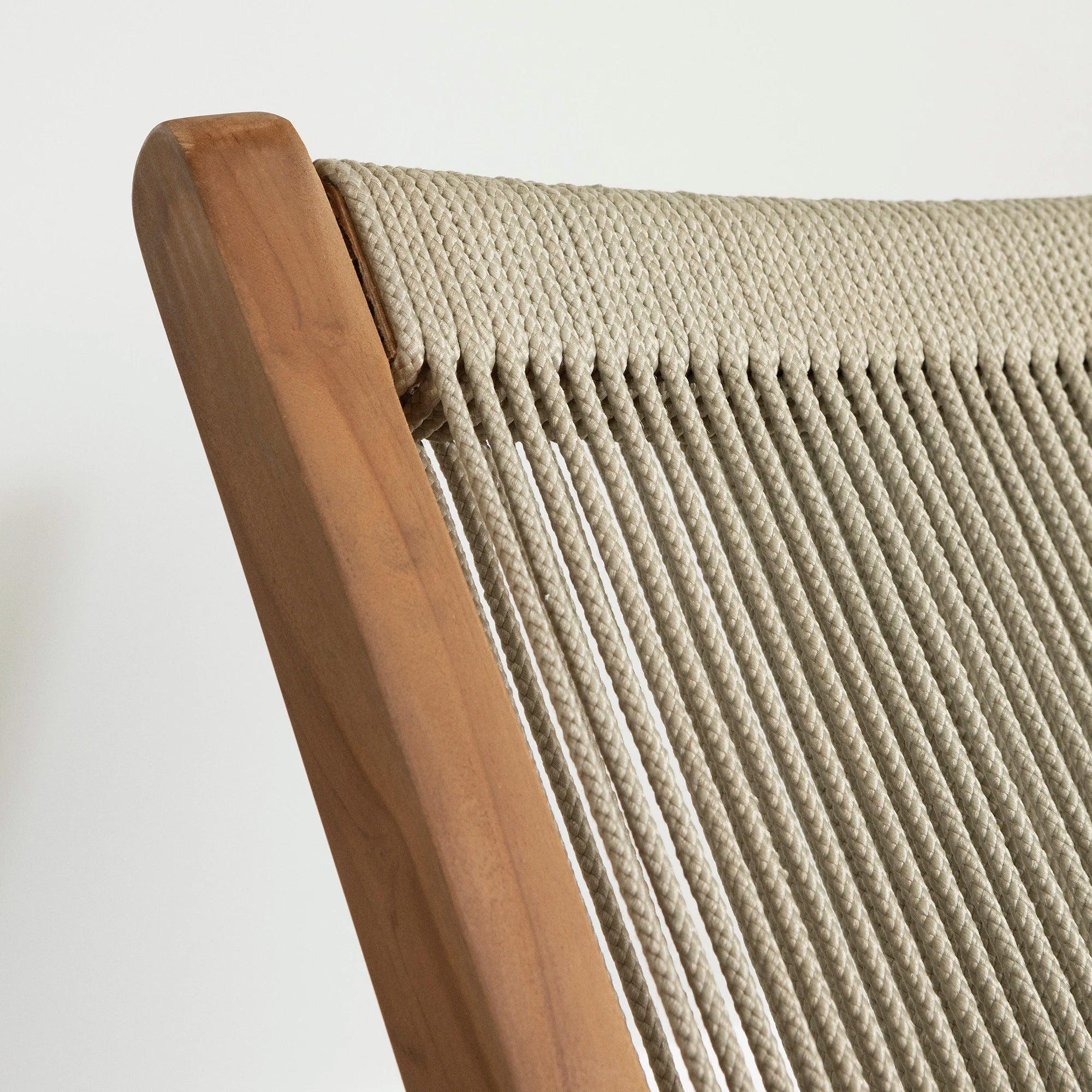 Wood and Rope Lounge Chair - Balka