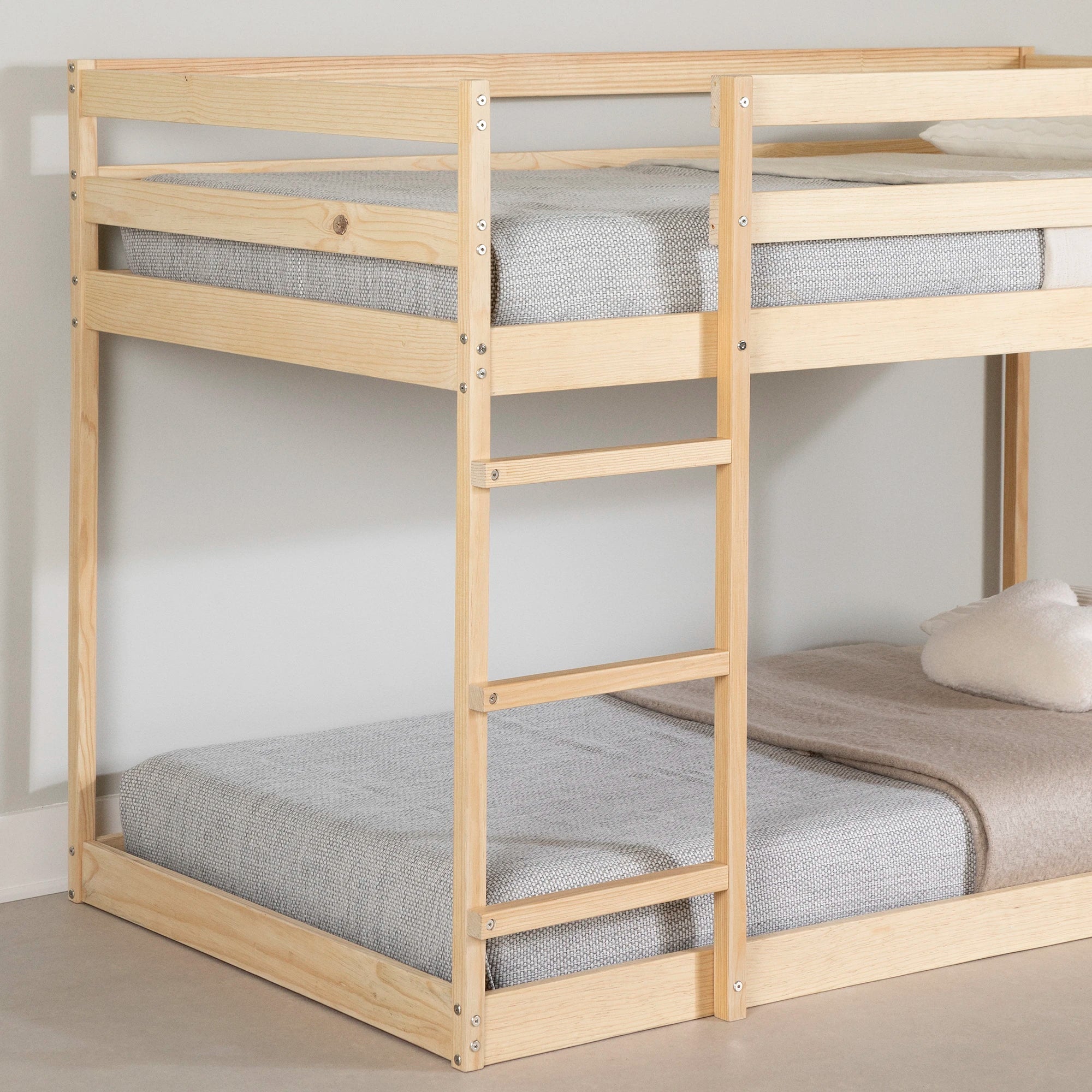 Wood Bunk Bed - Sweedi