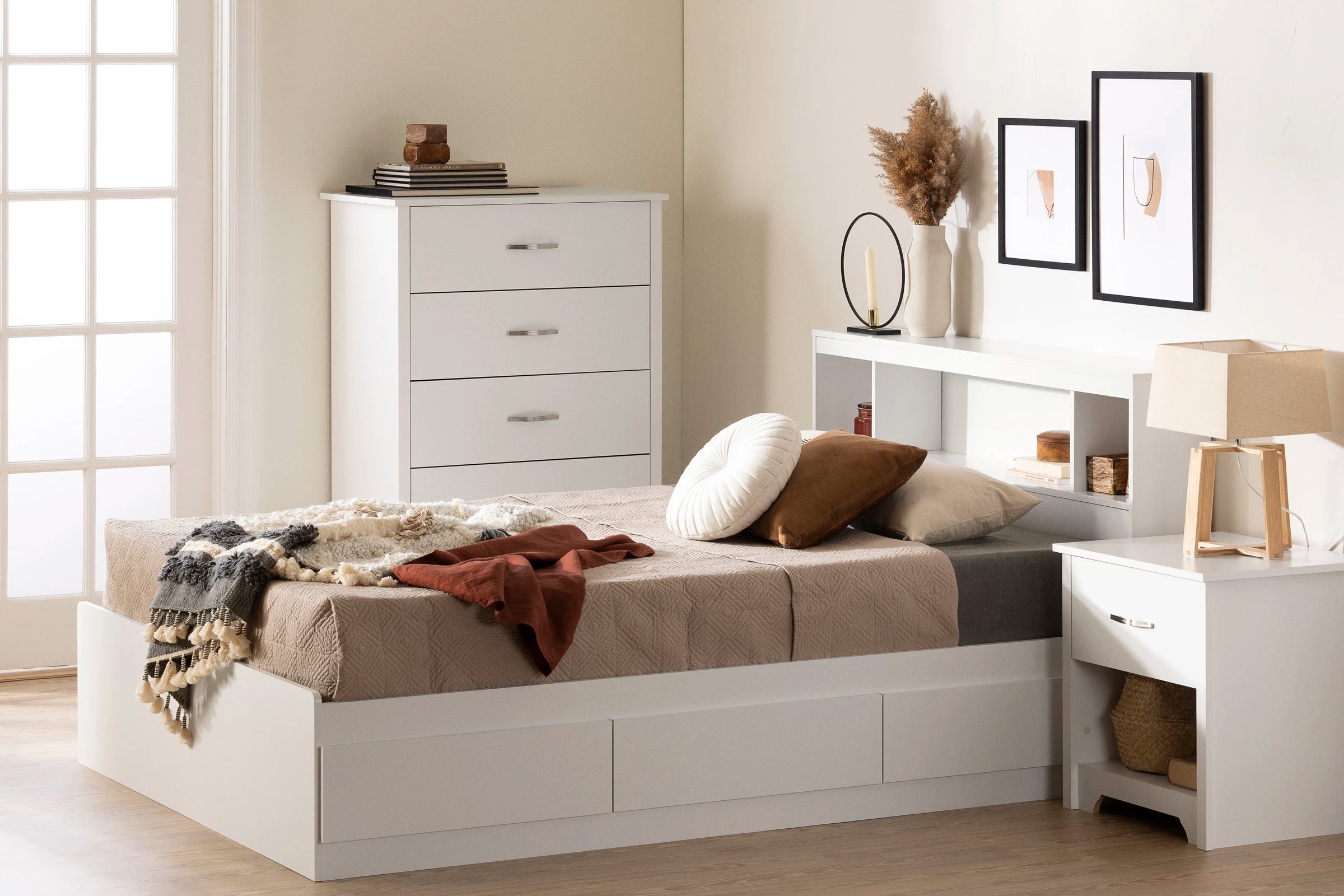 Mates Bed with 3 Drawers - Fusion