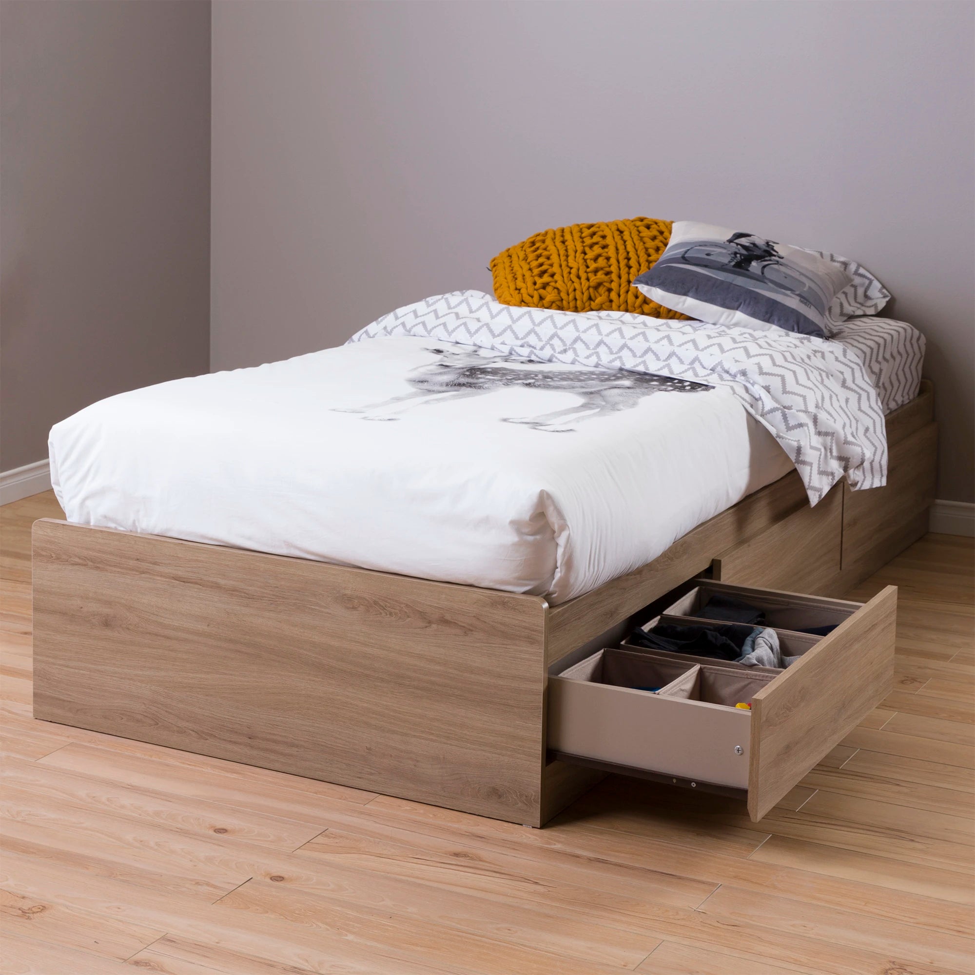 Mates Bed with 3 Drawers - Fynn