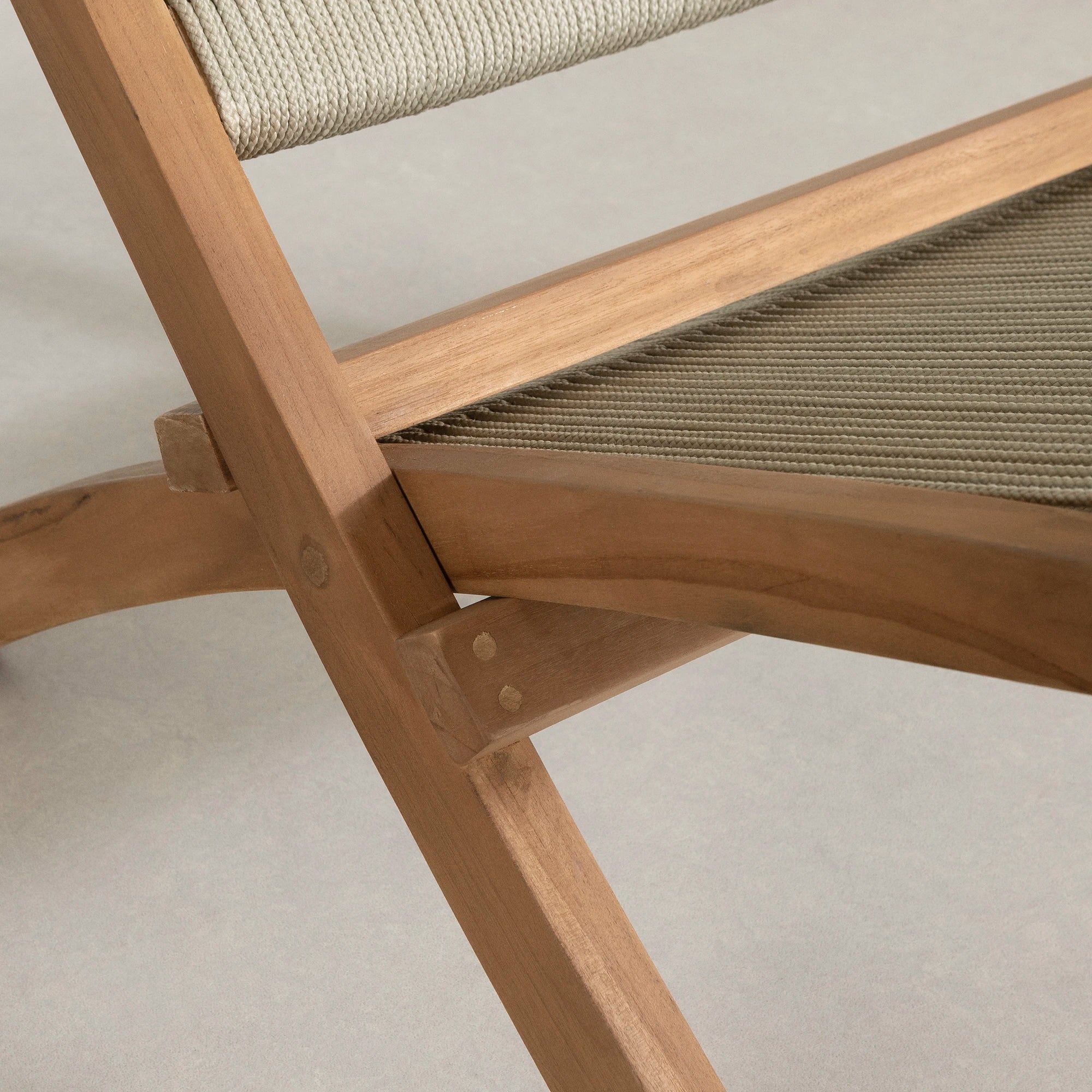 Wood and Rope Lounge Chair - Balka