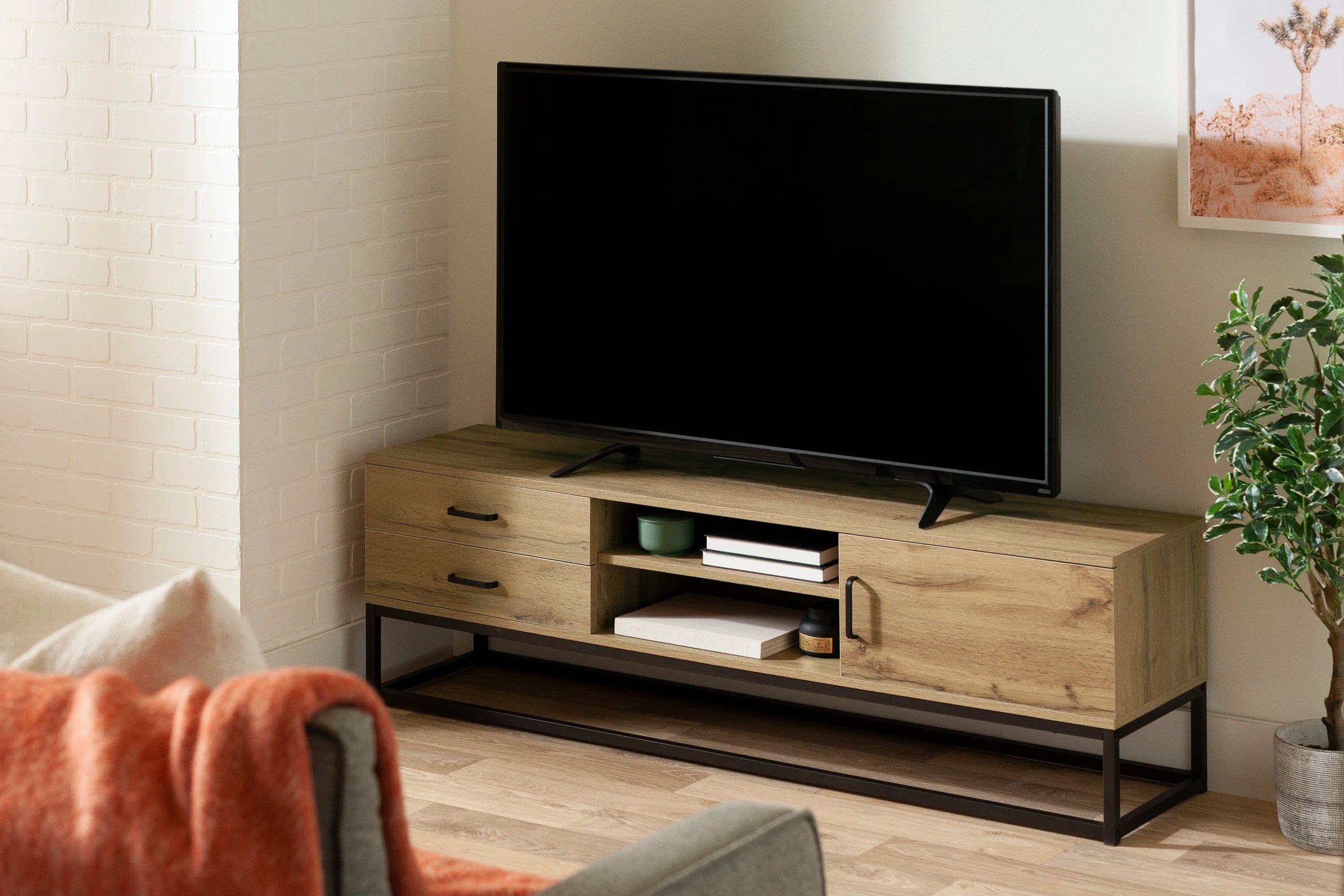 TV Stand - Mezzy