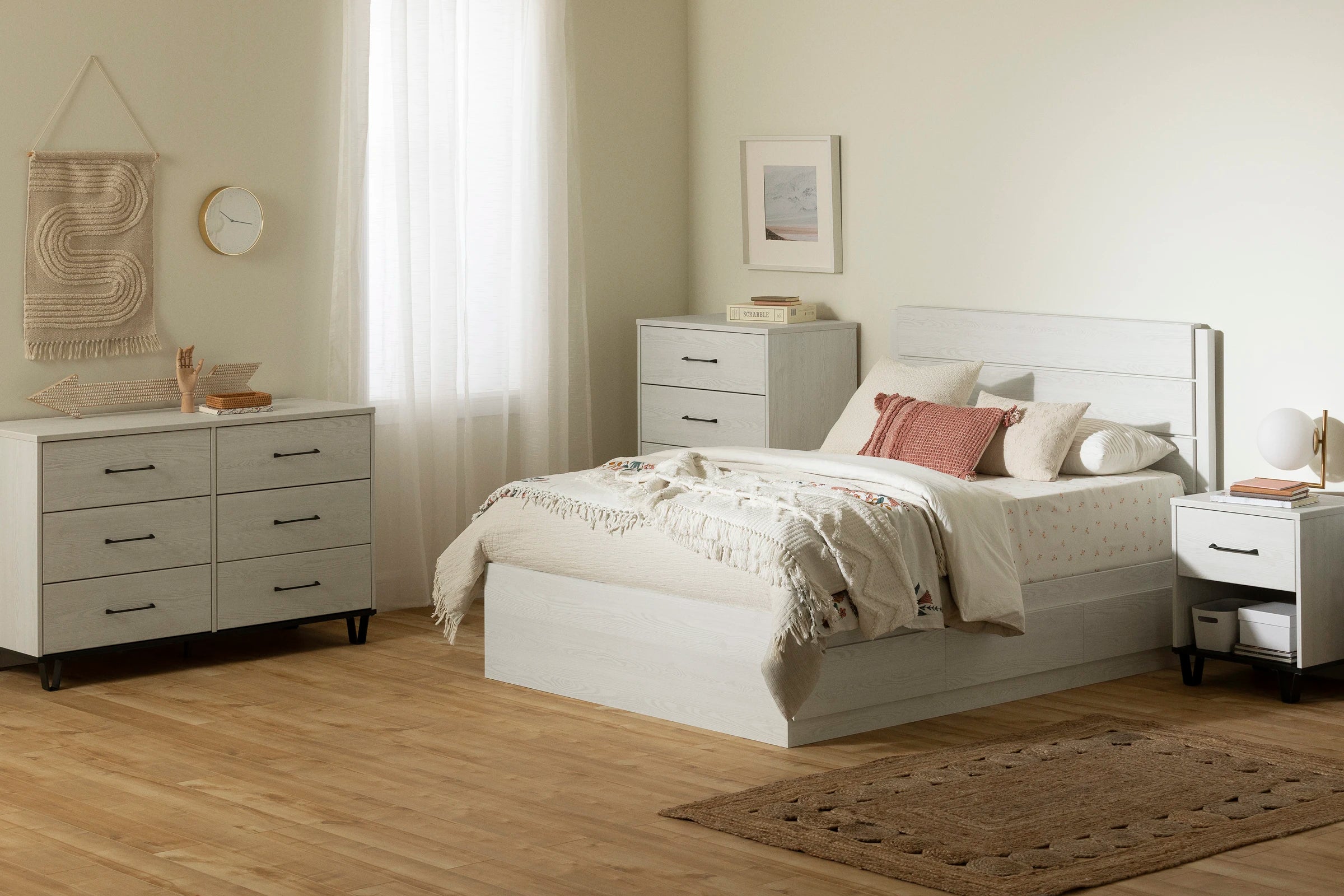 Mates Bed with 3 Drawers and Headboard Set - Arlen