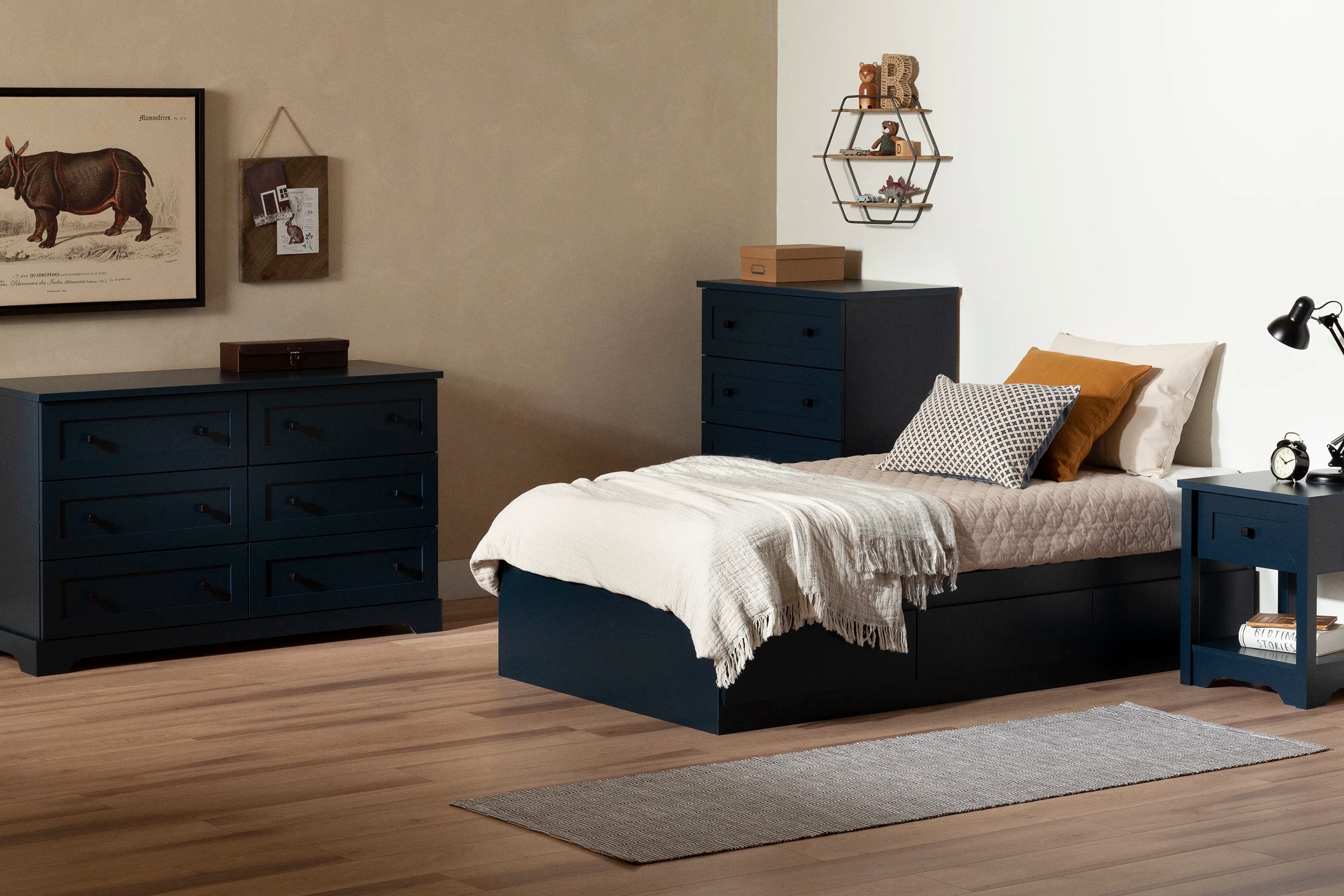 Mates Bed with 3 Drawers - Hazen