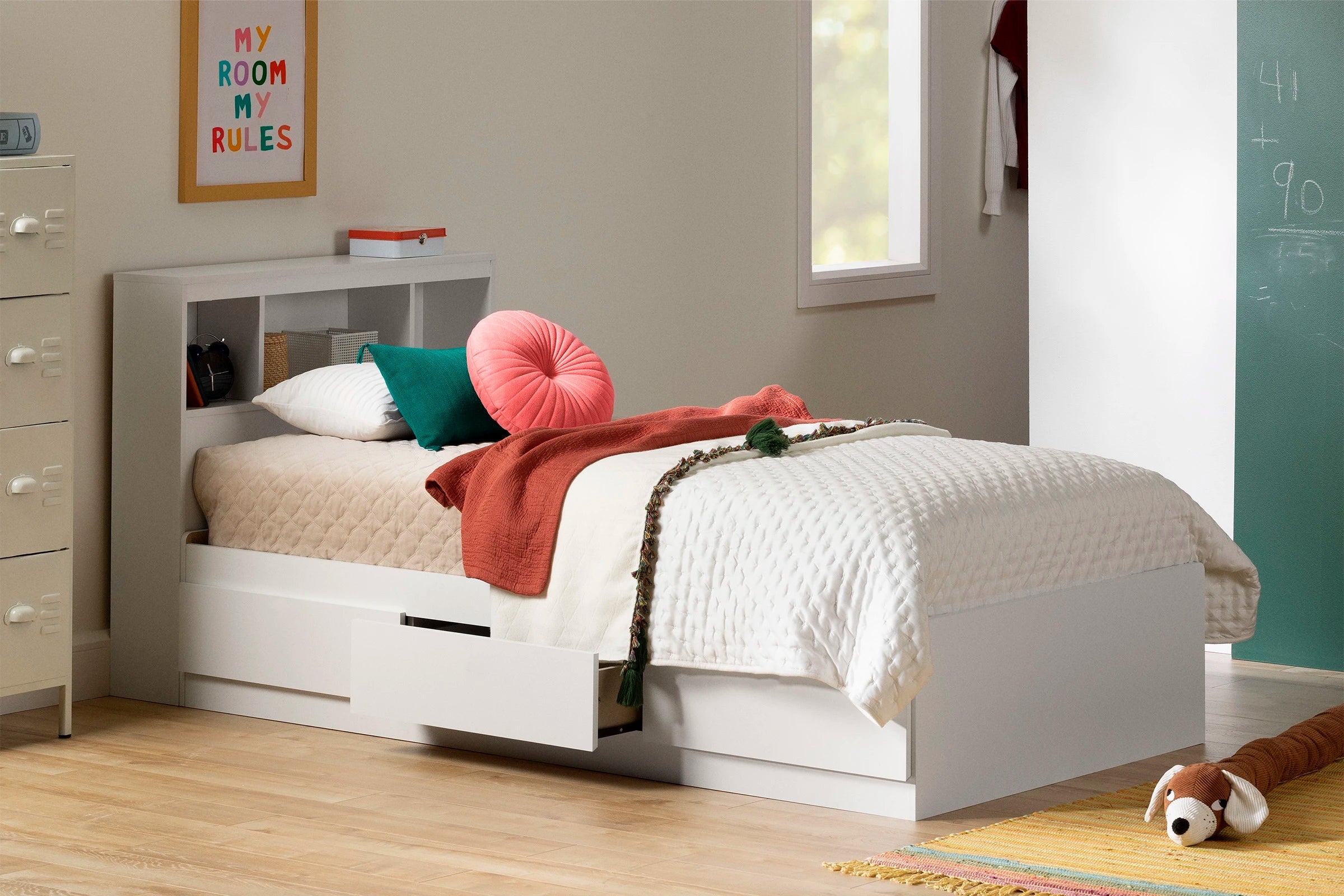 Mates Bed With Bookcase Headboard Set - Reevo