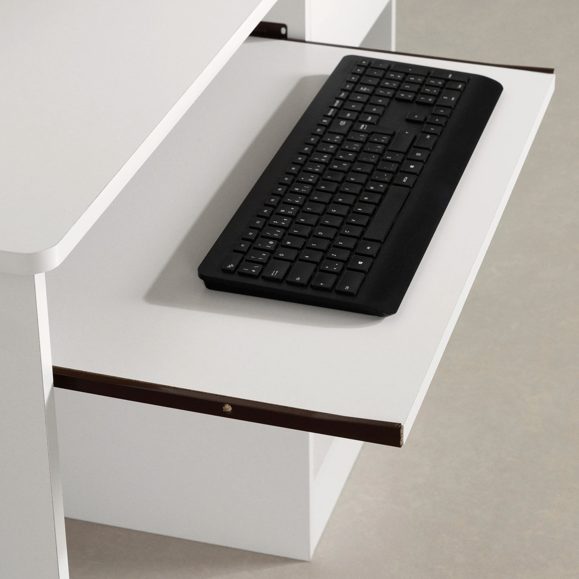 Bureau avec plateau à clavier et tiroir - Axess