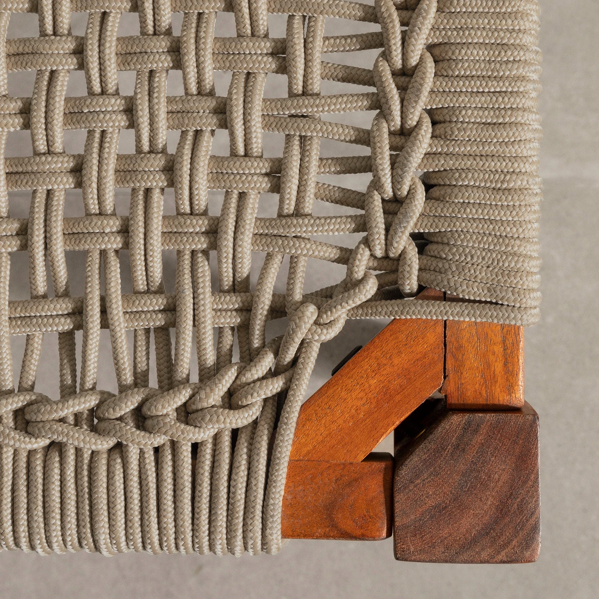 Wood and Rope Bench - Agave