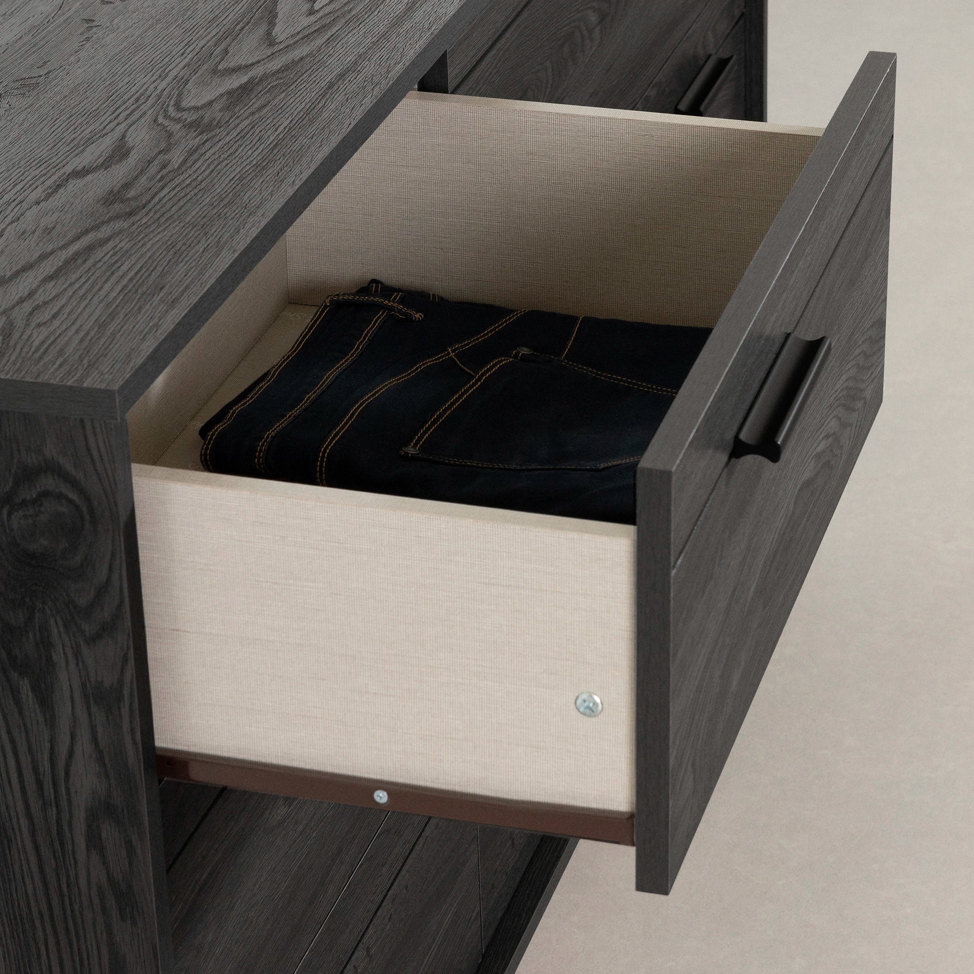 6-Drawer Dresser - Fynn