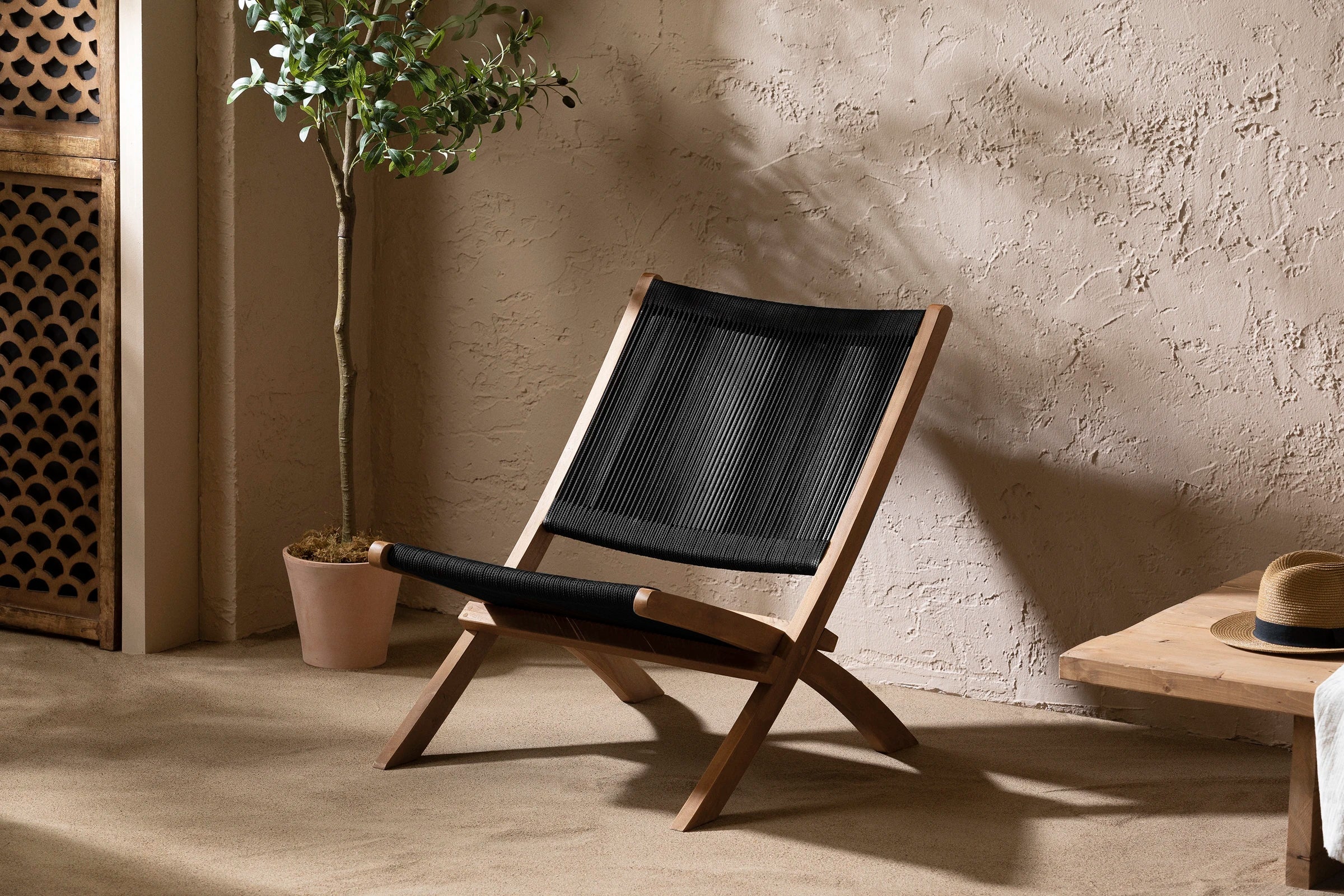 Wood and Rope Lounge Chair - Agave