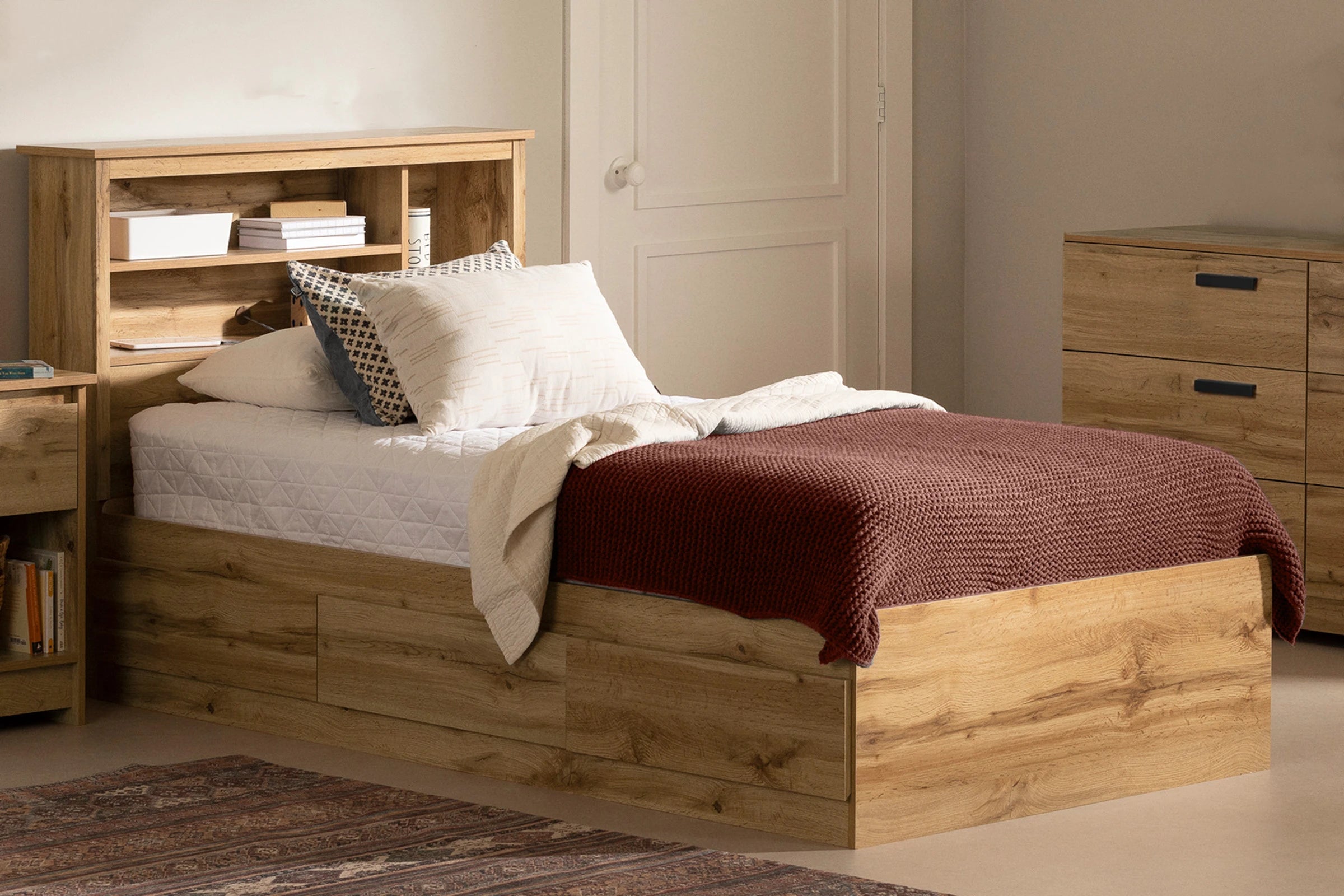 Mates Bed with 3 Drawers - Cavalleri