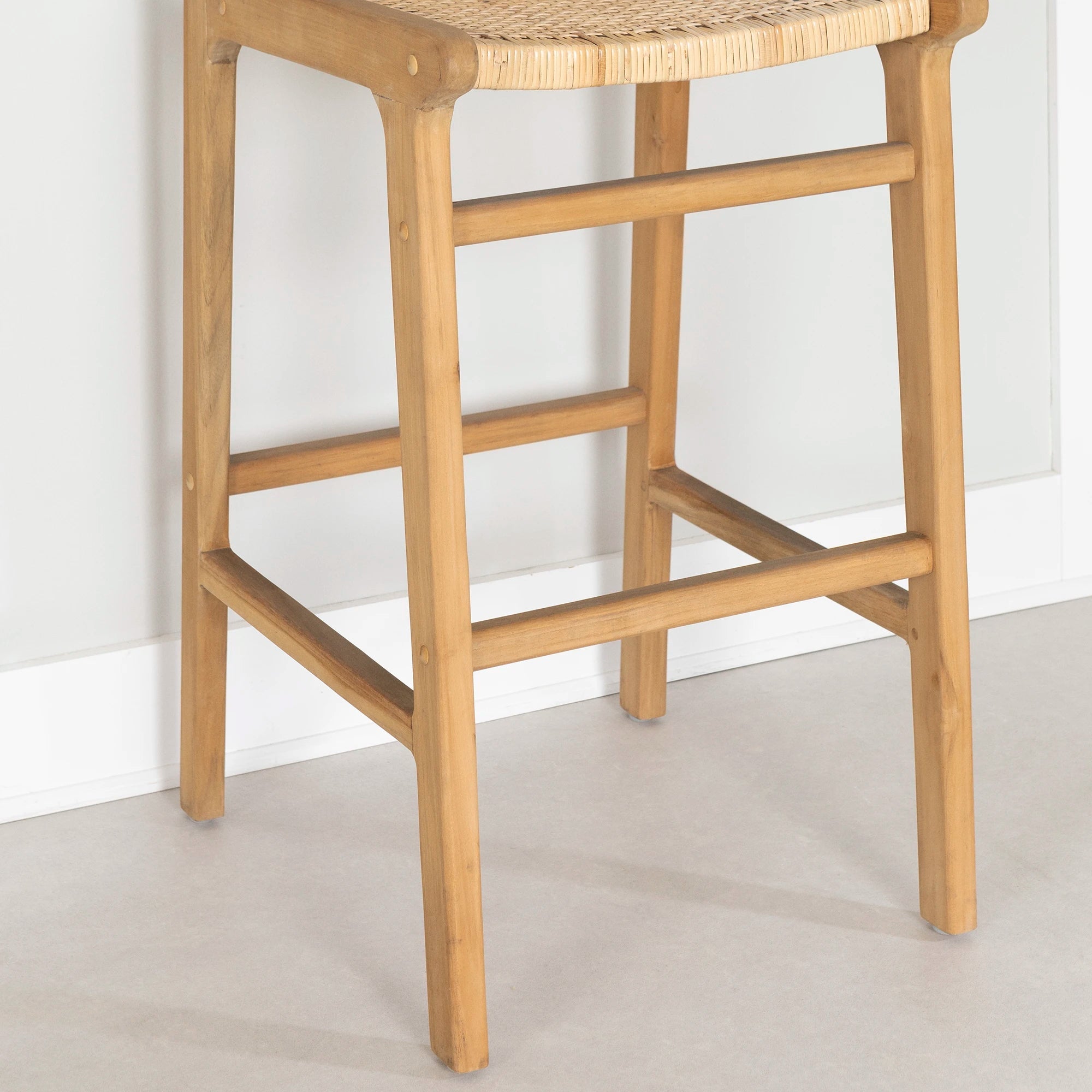 Rattan Bar Stool - Balka