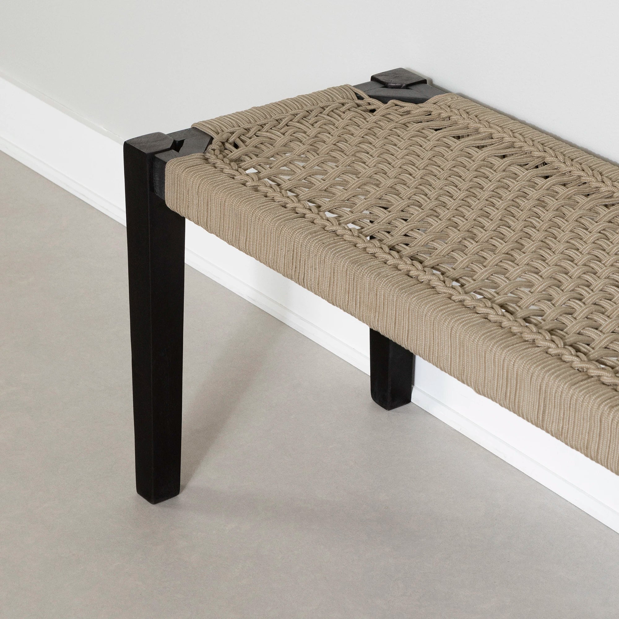 Wood and Rope Bench - Hoya