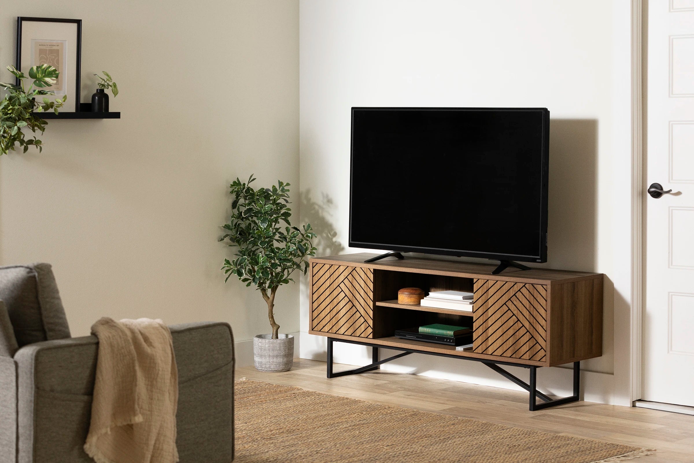 TV Stand with Doors - Mezzy