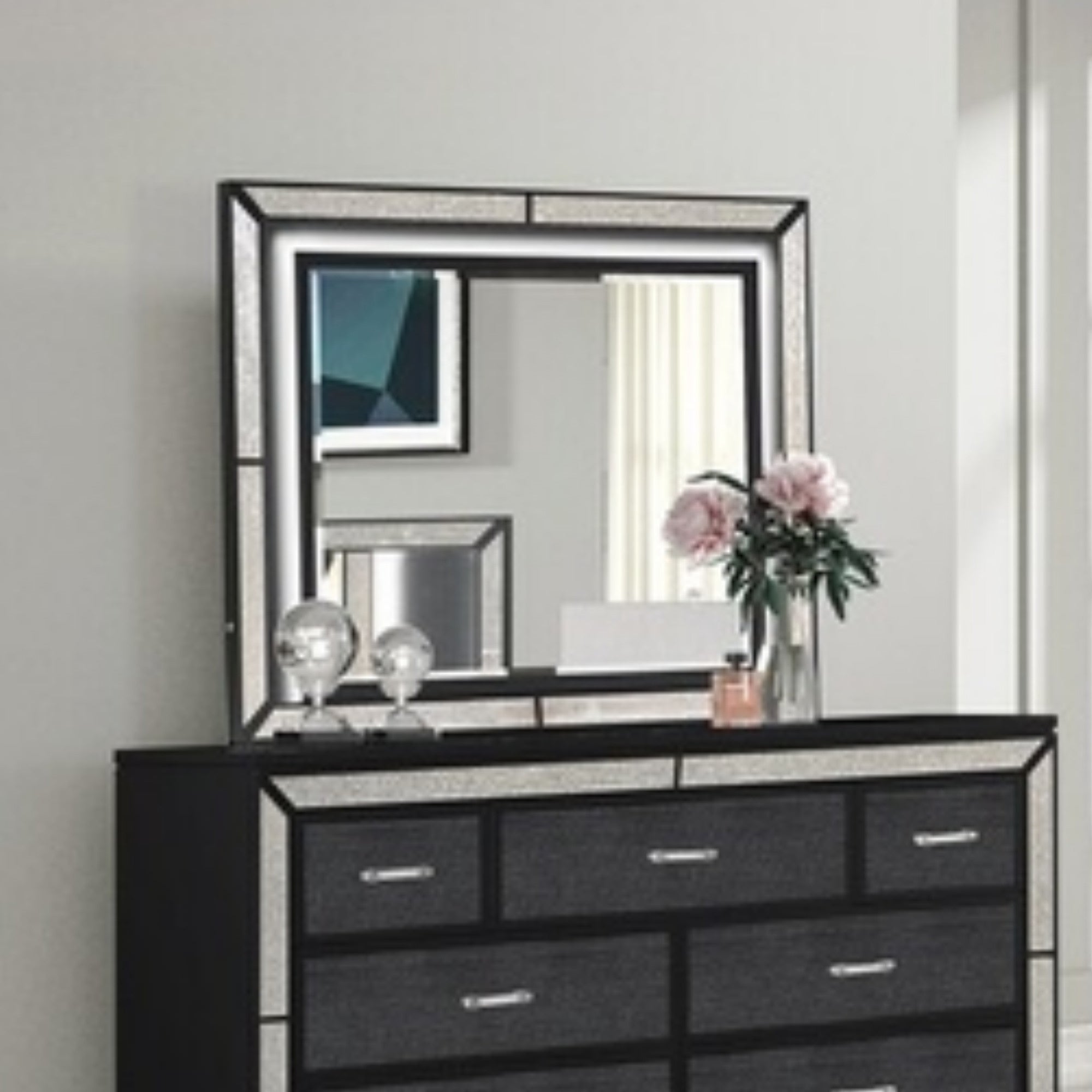 radova-king-bedroom-black_05