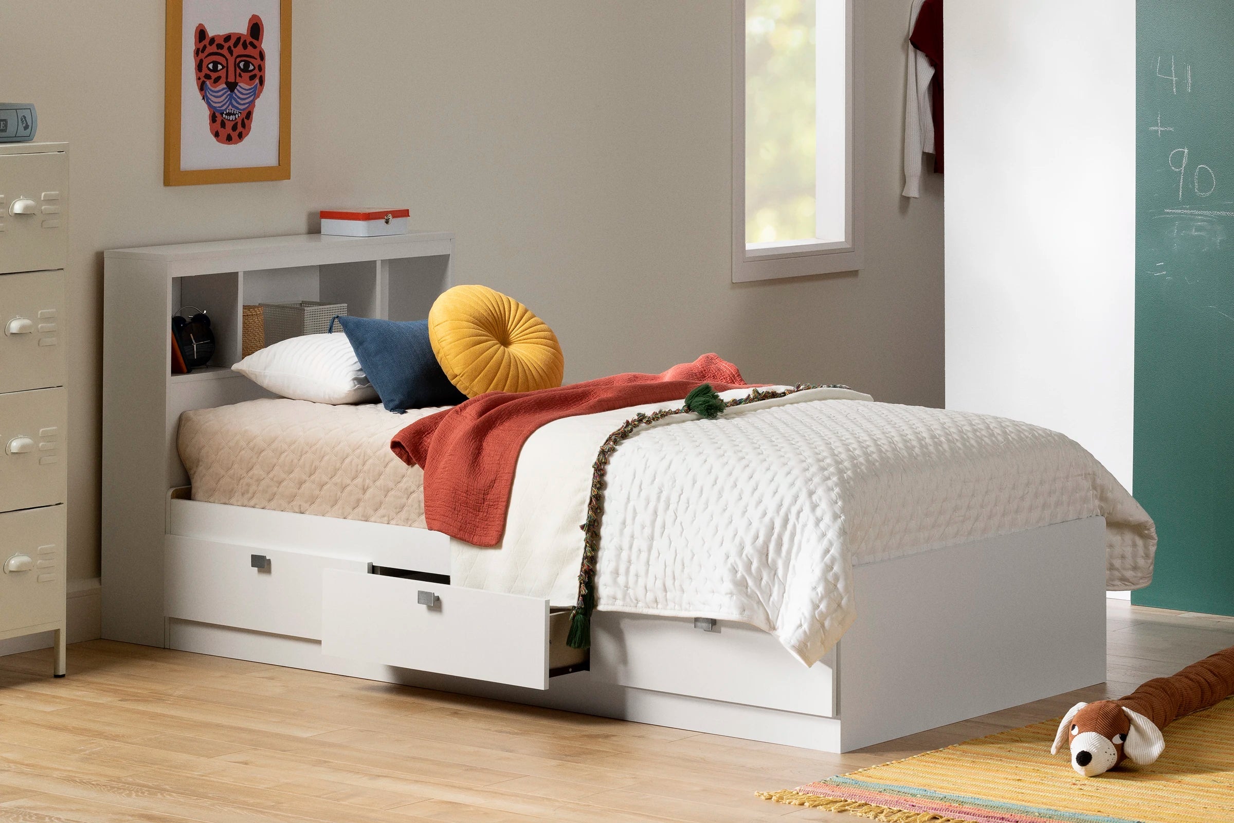 Mate's Platform Storage Bed with 3 Drawers - Spark