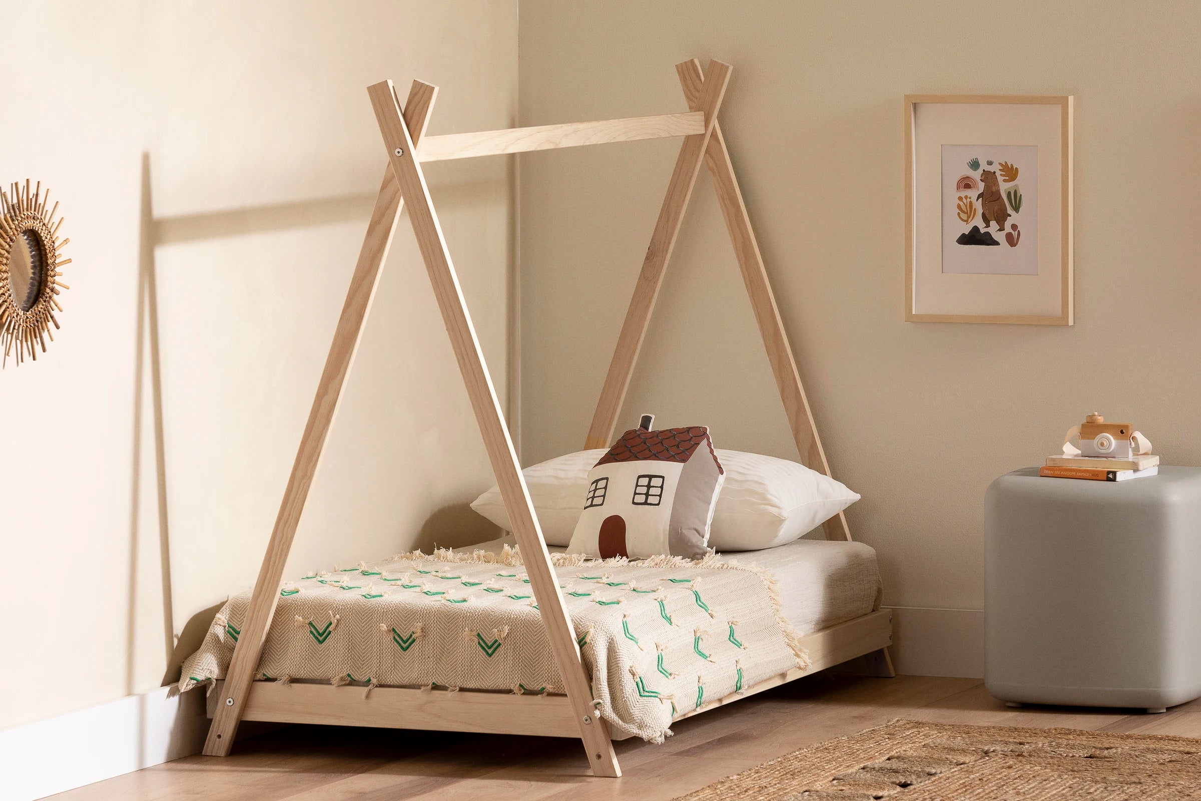 Solid Wood Toddler Bed - Sweedi