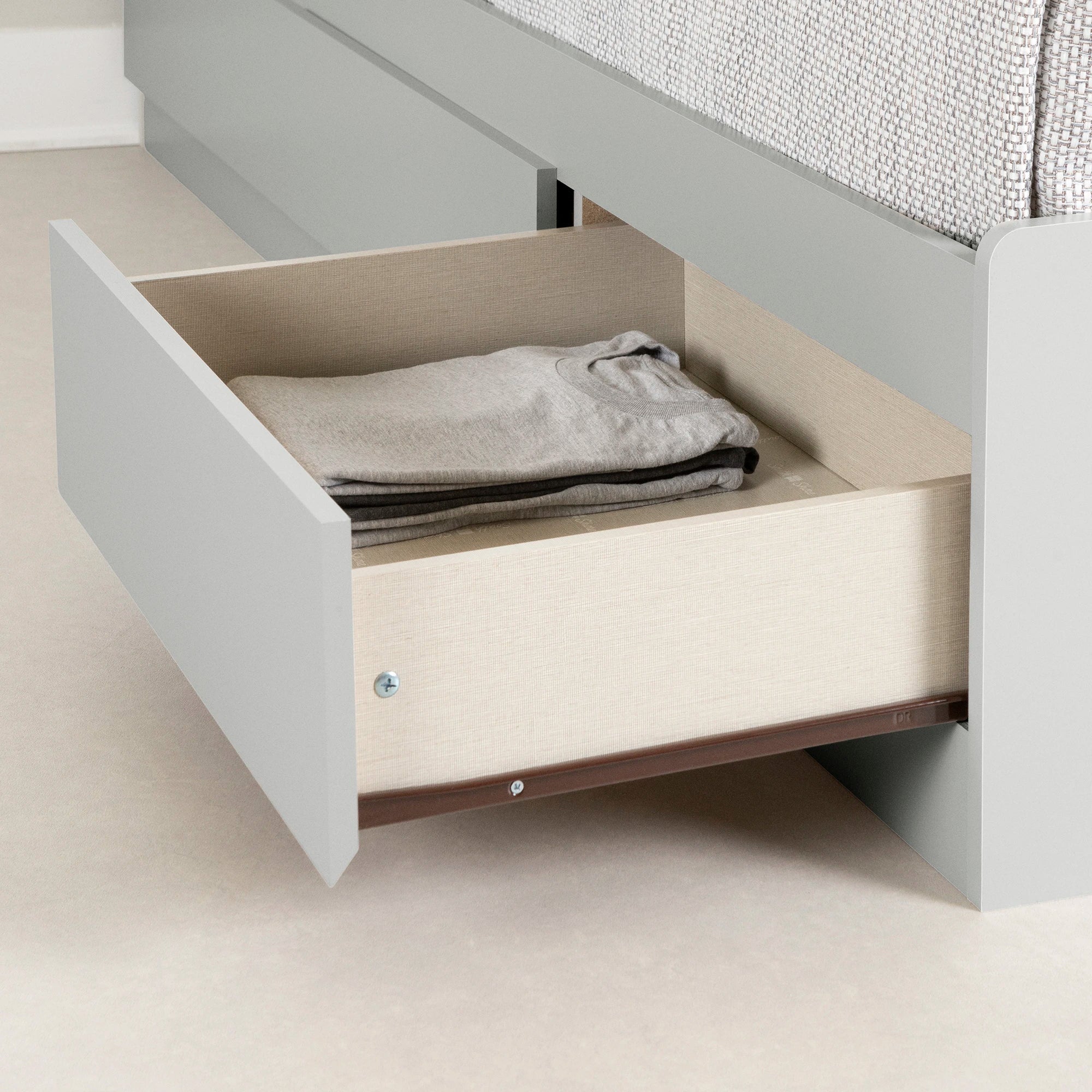 Mate's Platform Storage Bed with 3 Drawers - Vito