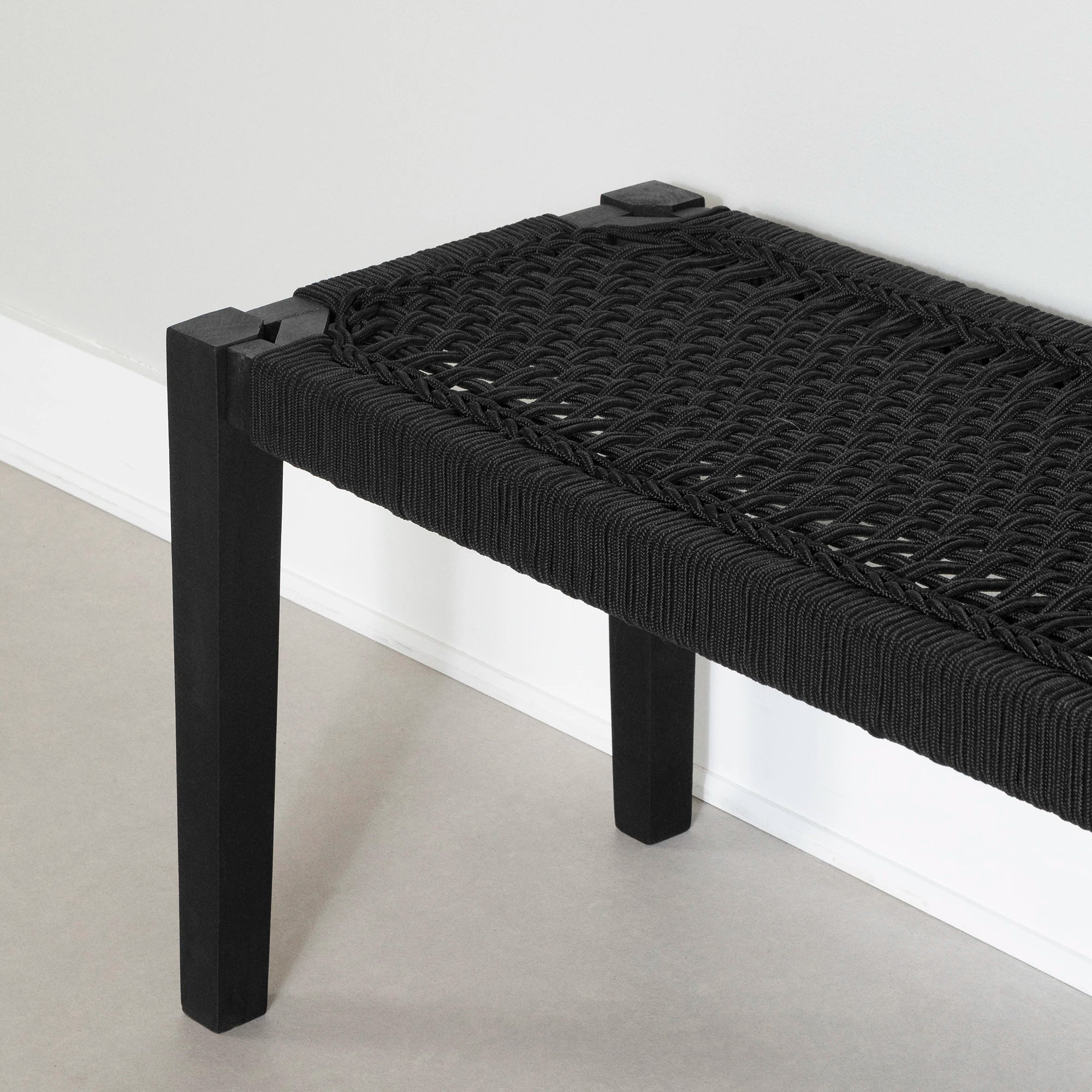 Wood and Rope Bench - Hoya