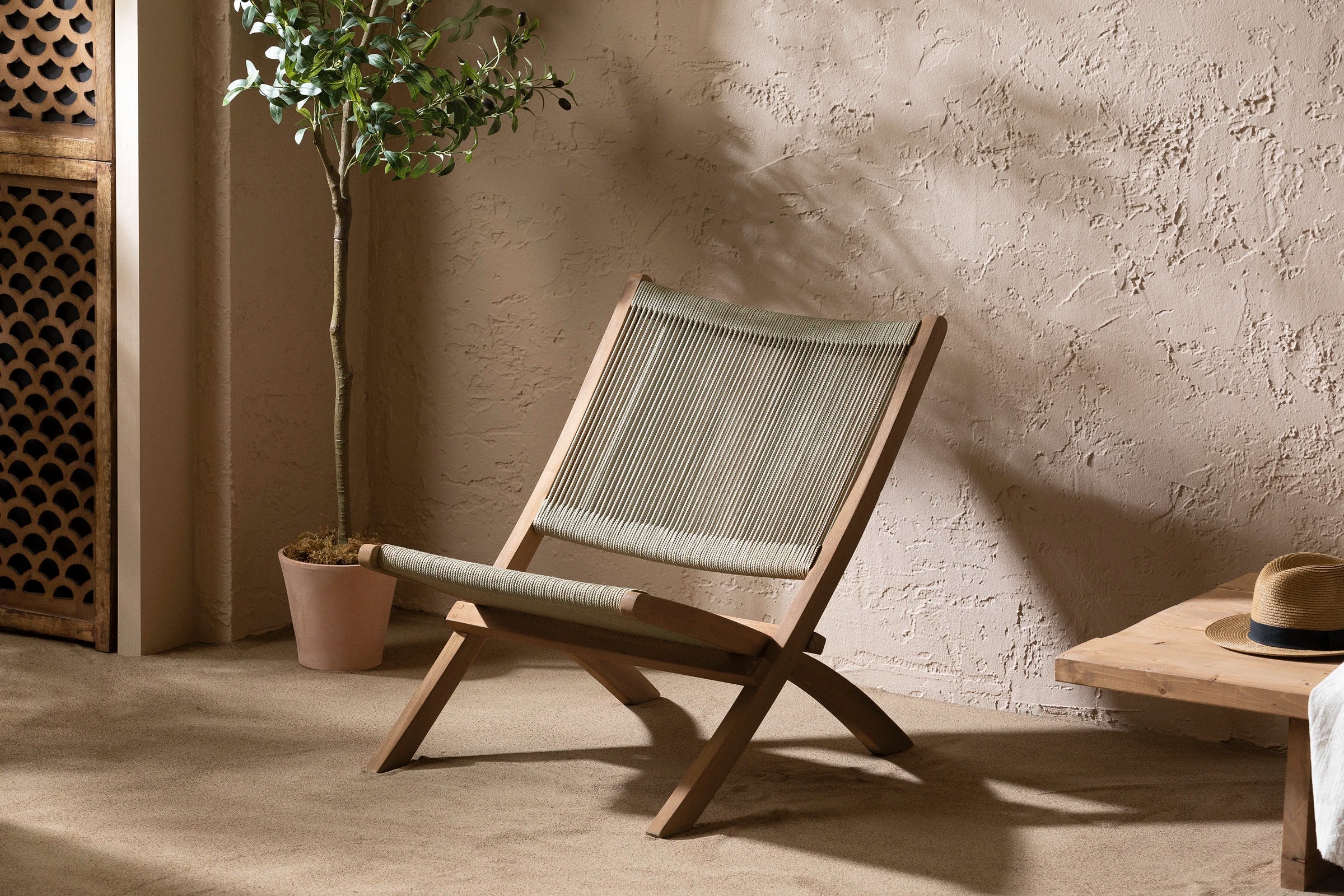 Wood and Rope Lounge Chair - Agave