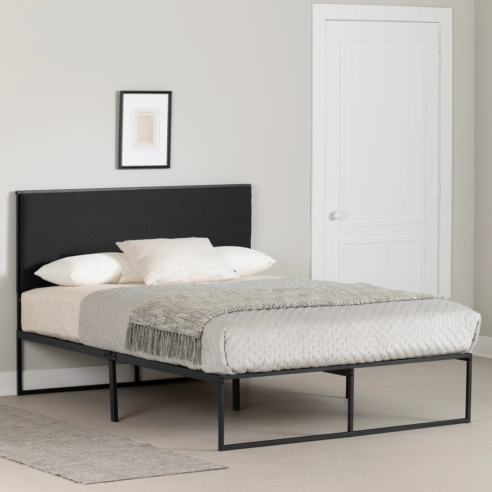 Upholstered Metal Bed - Mezzy