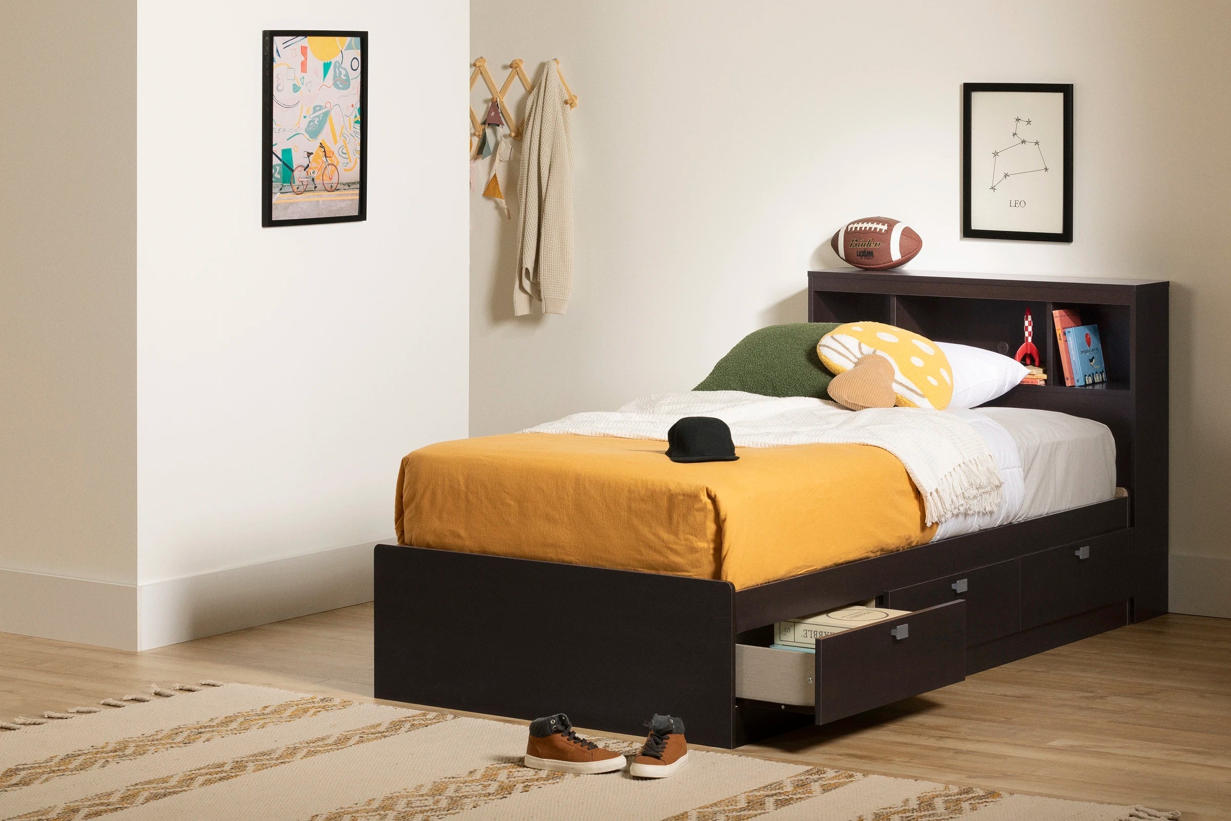 Mate's Platform Storage Bed with 3 Drawers - Spark