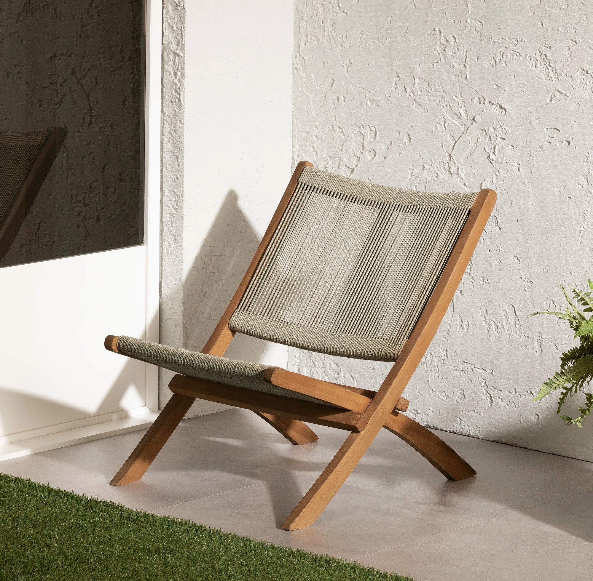 Wood and Rope Lounge Chair - Agave