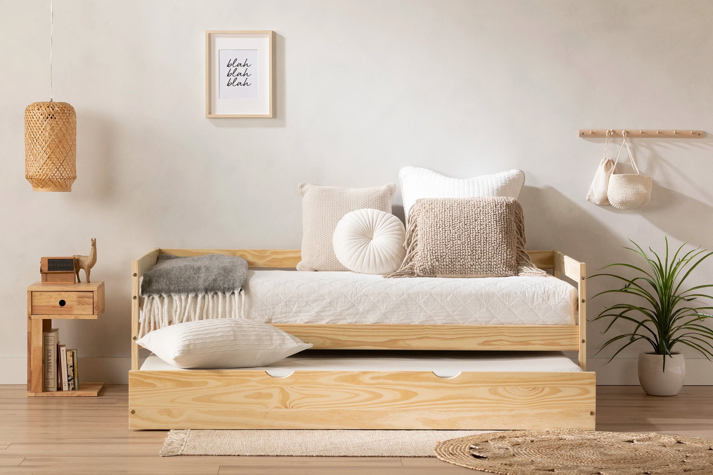 Solid Wood Daybed with Trundle Bed - Sweedi