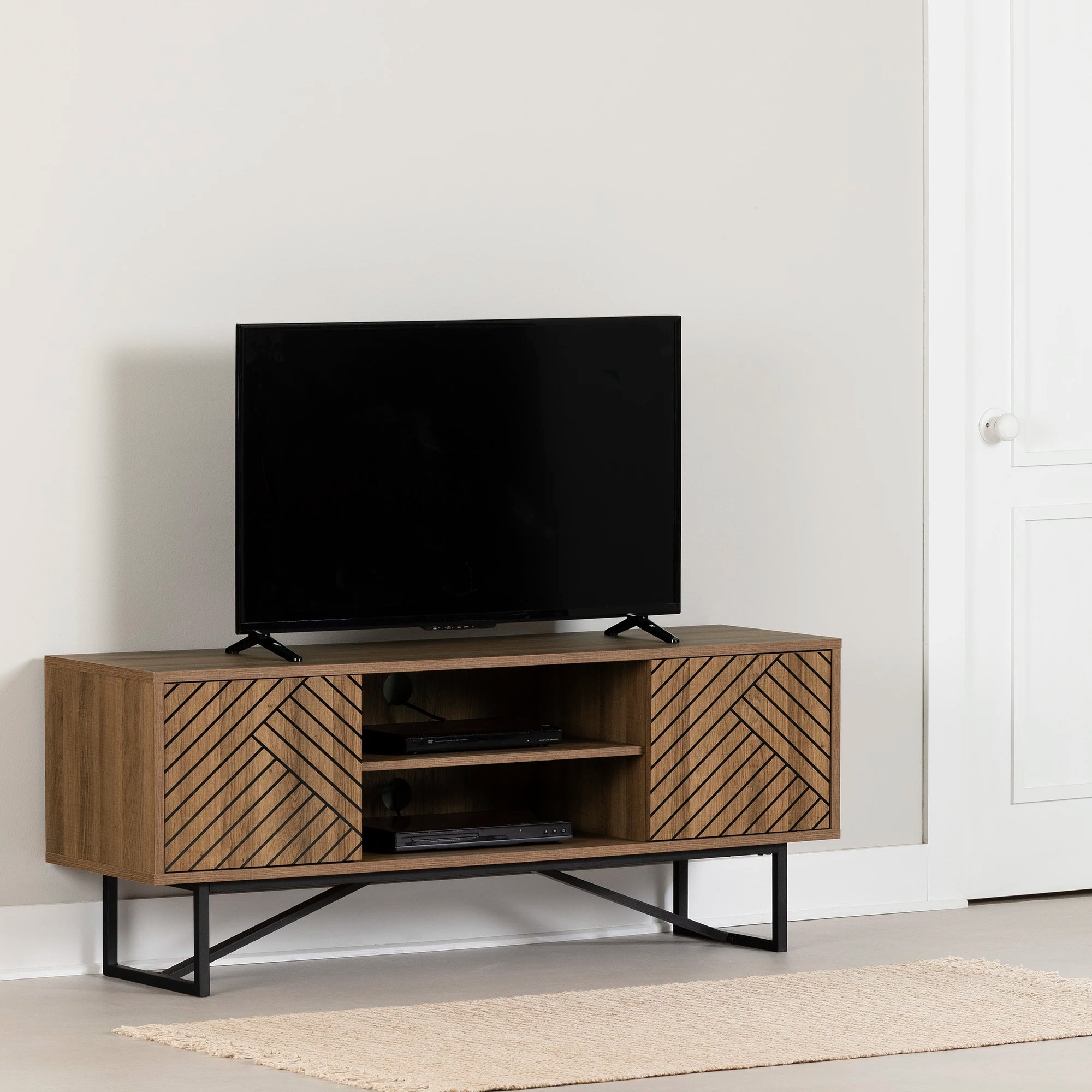 TV Stand with Doors - Mezzy